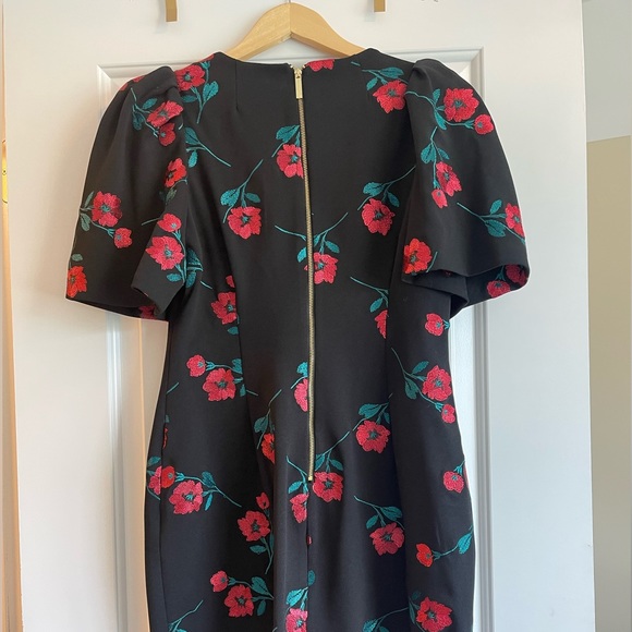 Sheath Dress - Picture 3 of 8